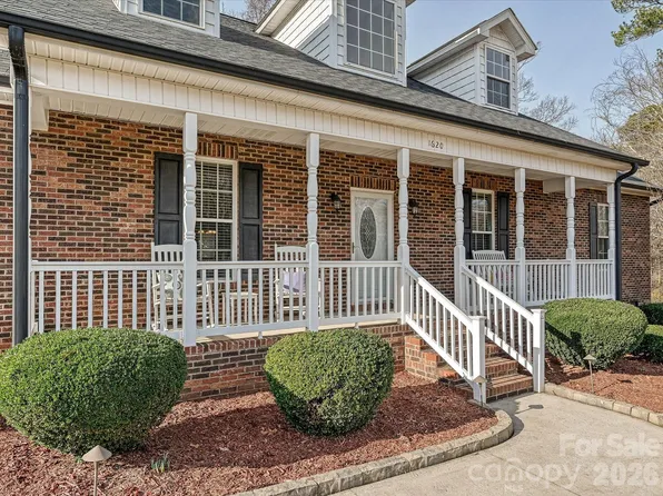 1620 Bennington Dr NW, Concord, NC 28027