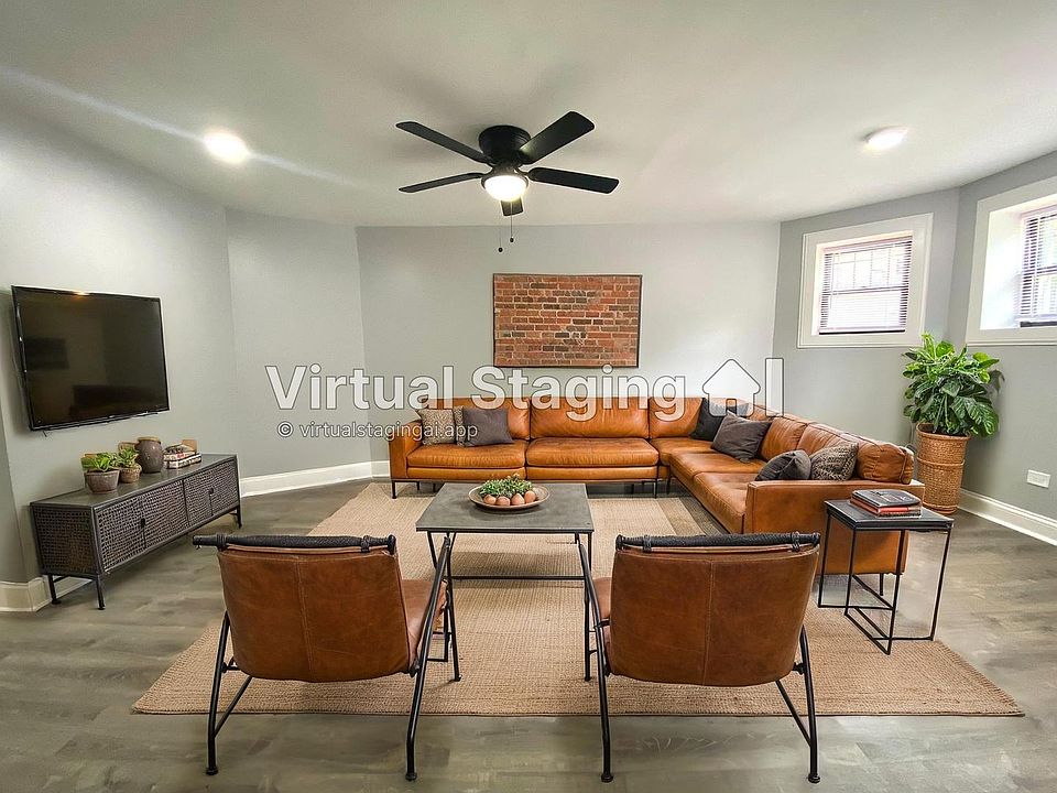 1st image of 906 W Montrose Ave #B