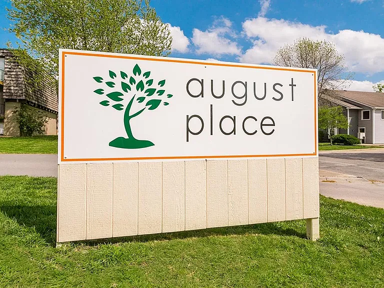 August Place Apartments — Photo 2
