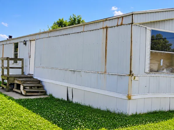 4285 N State Rd #9-6, Howe, IN 46746