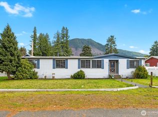 840 Madison Ave, Darrington, WA 98241