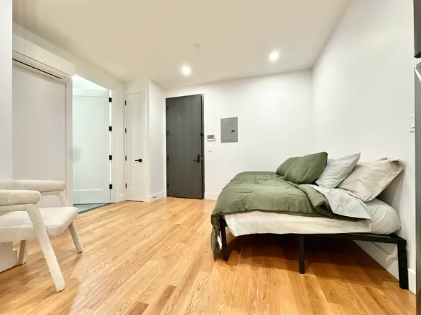 1644 New York Avenue image 6 of 7