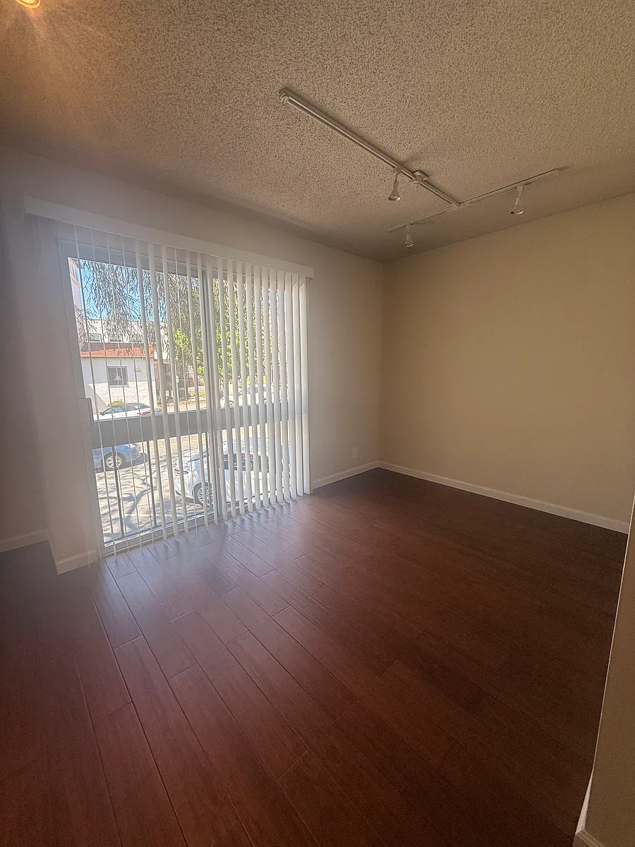 Building Photo - 1324 Solano Ave #1