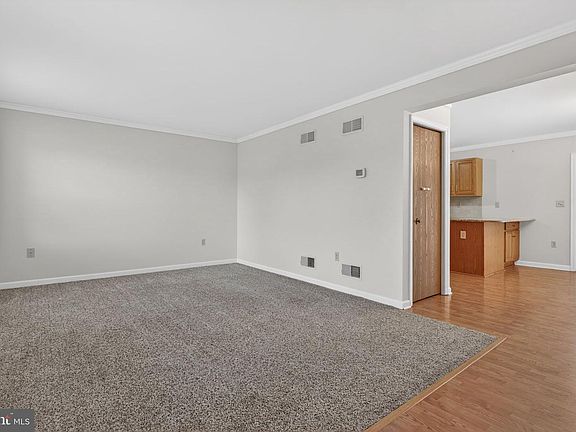 3rd image of 106 Ashley Dr
