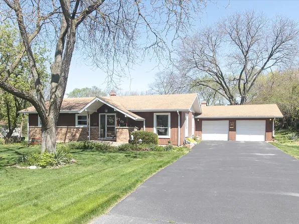 5701 Lyman Ave, Downers Grove, IL 60516