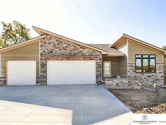 2nd image of 2115 Gindy Dr