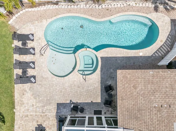 (undisclosed Address), Holmes Beach, FL 34217