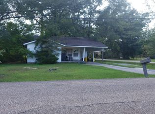 1104 S 17th Ave, Laurel, MS 39440