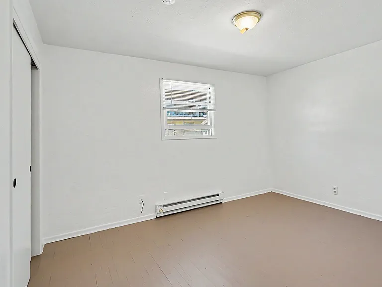 2519-2521 Hyde Ct SE — Photo 19