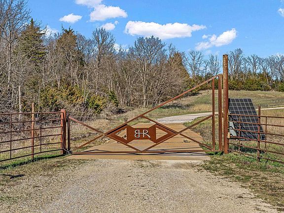 3rd image of 374 N 750th Rd #&-6