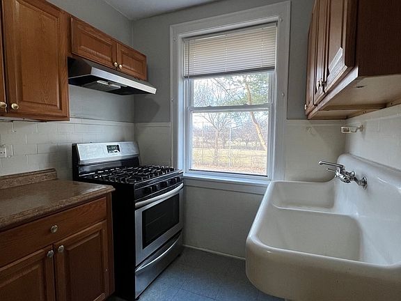 3rd image of 6510 N Hamilton Ave APT 1N