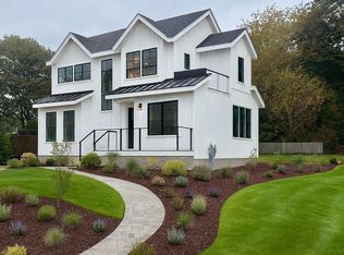 35 Sloop St, Jamestown, RI 02835