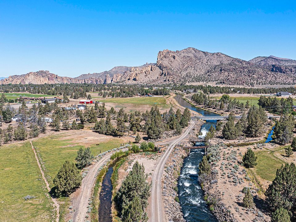 1st image of 4220 NE Smith Rock Way