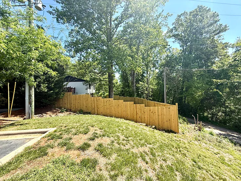 10 Miami Cir — Photo 21
