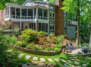 4647 16th Street Pl NE, Hickory, NC 28601