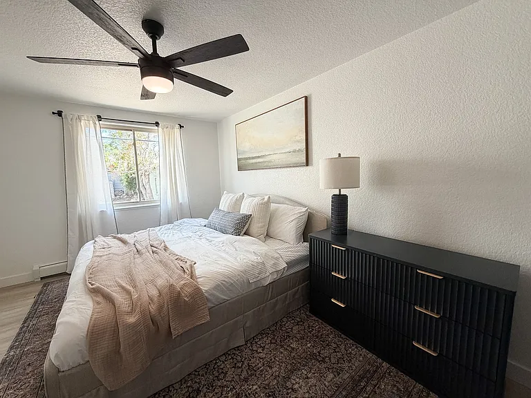 2526 N Clay St #11 — Photo 15