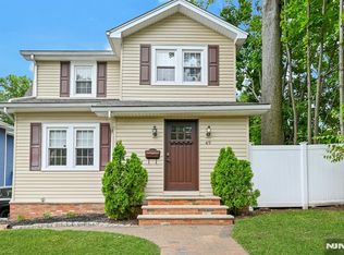 49 Washington Ave, River Edge, NJ 07661