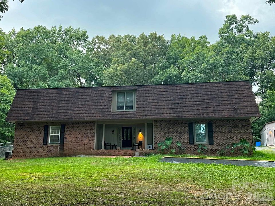 1st image of 502 Cedarwood Dr