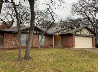 4302 Mossridge Ct, Arlington, TX 76016
