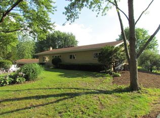 4N530 Chatham Ct, West Chicago, IL