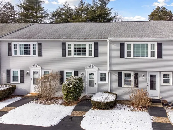 150 Wood St APT S, Middleboro, MA 02346
