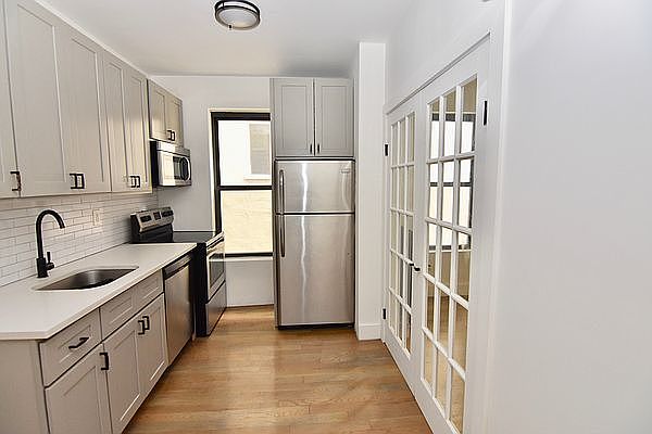 1st image of 522 W 161st St APT 10