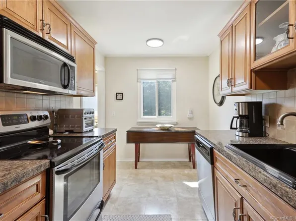 587 Heritage Village #C, Southbury, CT 06488