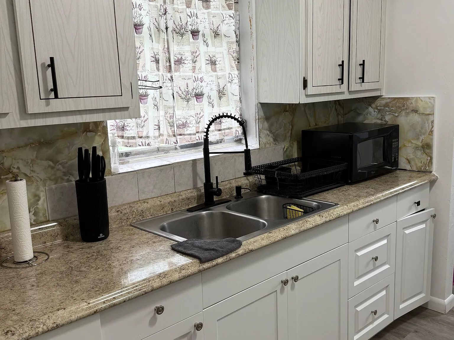 2 bed, 2.0 bath, 1296 sqft, $2,230 — Photo 4