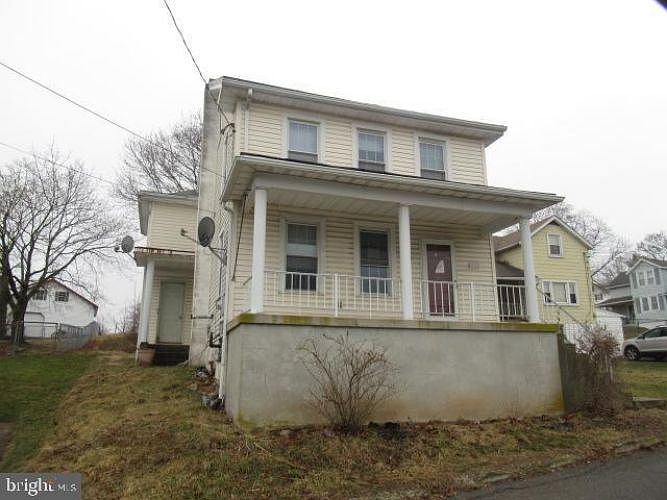 1st image of 220 Water St