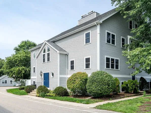 25 Harrison St APT C, Roslindale, MA 02131