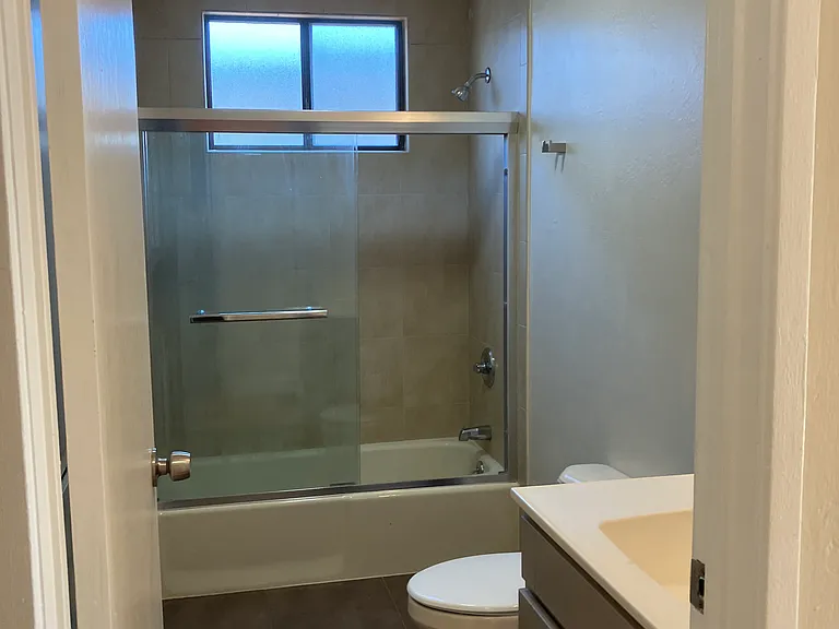15 Montebello Dr — Photo 7