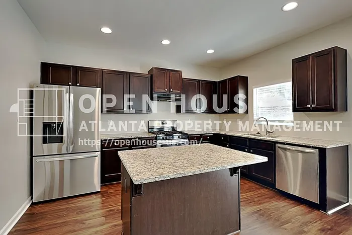 56 Calm Waters Ave — Photo 4