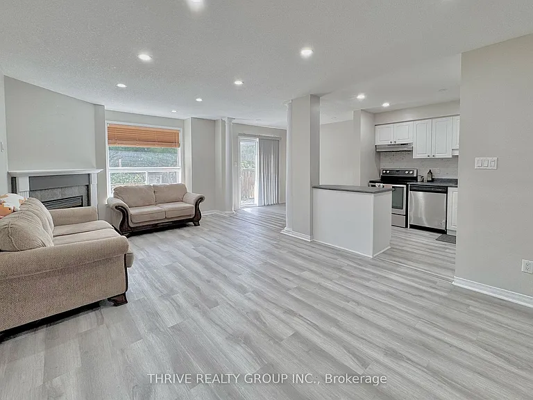 713 Silversmith St — Photo 6