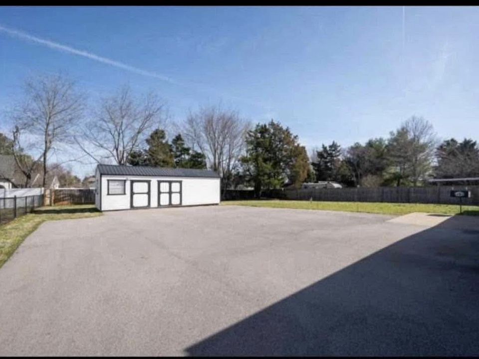 2nd image of 2127 Patriot Dr