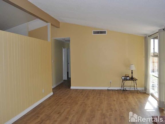 4th image of 8386 Hudson Dr