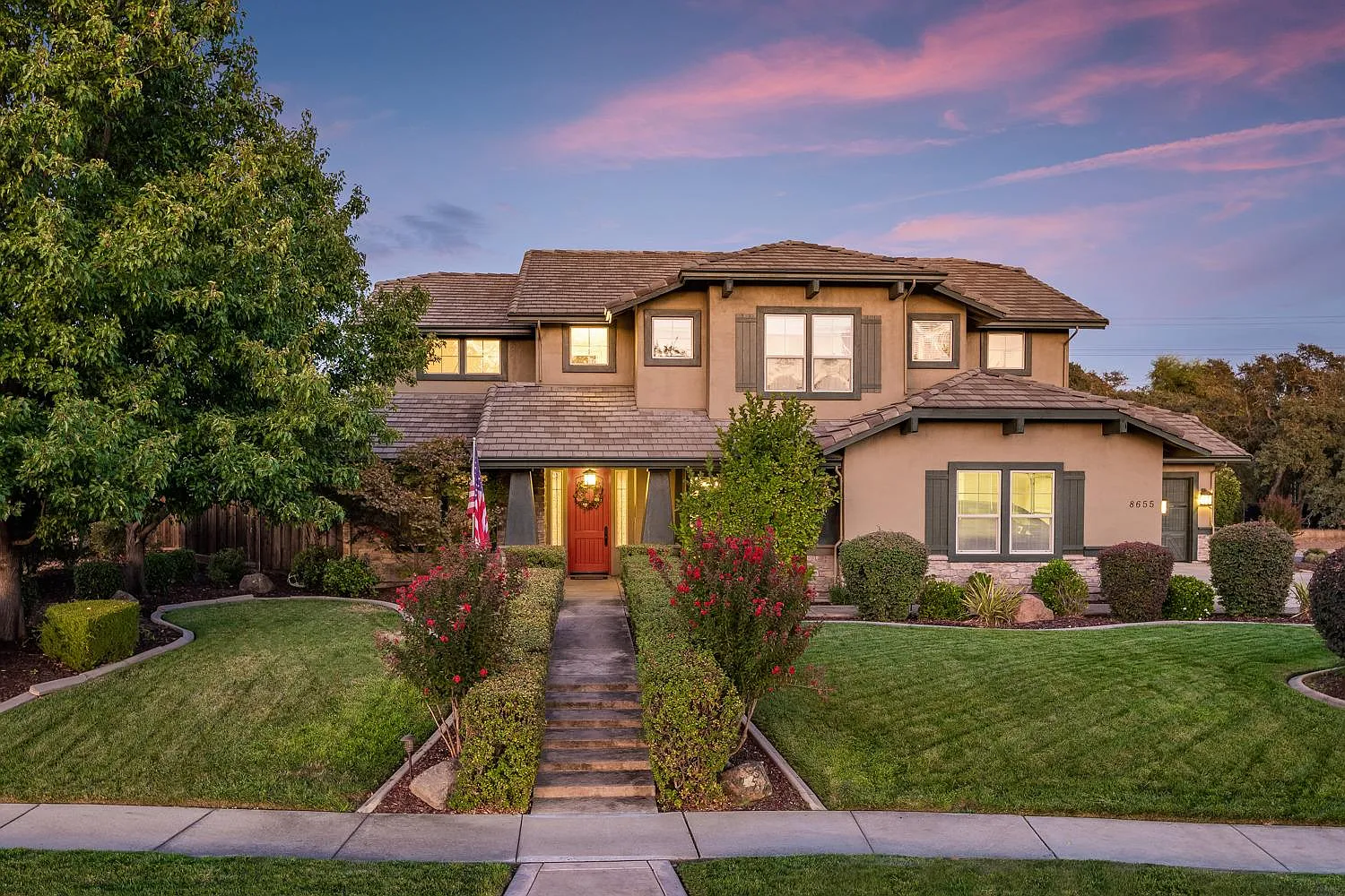 8655 Morgan Creek Ln photo 1