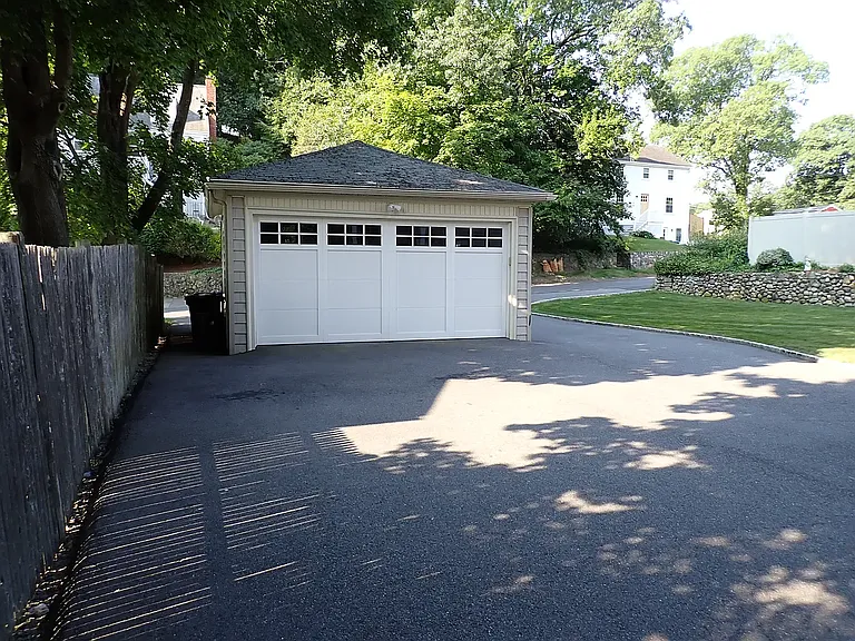 172 Weston St #2 — Photo 5