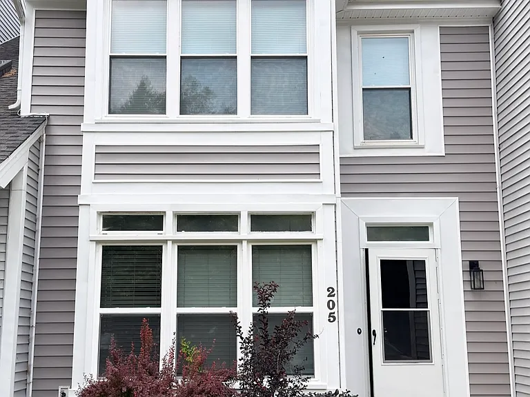 205 Appaloosa Dr — Photo 3