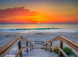 430 Neptune Rd, Juno Beach, FL 33408