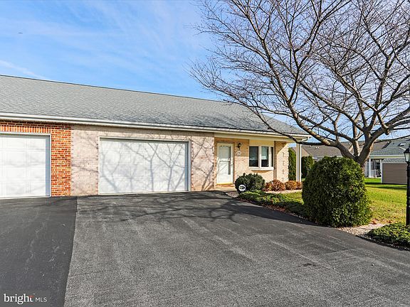 2nd image of 236 S Fork Dr