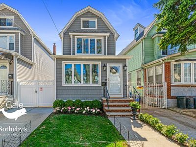 6844 Manse St, Forest Hills, NY, 11375