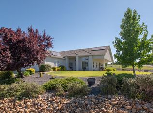 717 La Contenta Dr, Valley Springs, CA 95252