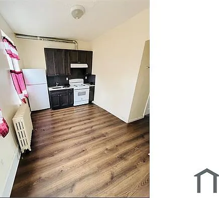 259 Broad St #2 — Photo 3