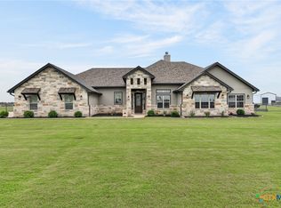 412 Farmstead Dr, Seguin, TX 78155