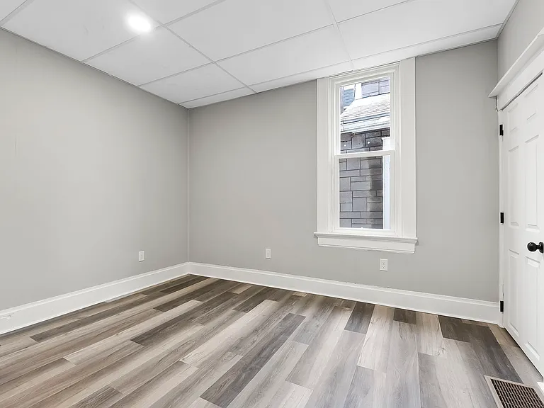 706 3rd St #1 — Photo 5