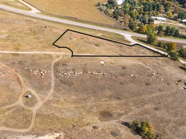 4 Buffalo View Ct, Belle Fourche, SD 57717