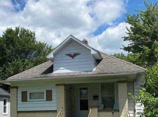 1304 S 18th St, Terre Haute, IN 47803