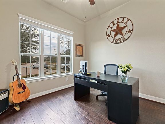 3rd image of 21347 Sweet Auburn Ln