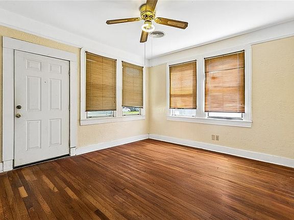 2nd image of 1413 Shirley Dr