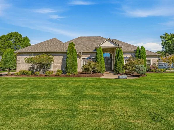 1208 Pintail Cv, Kennett, MO 63857